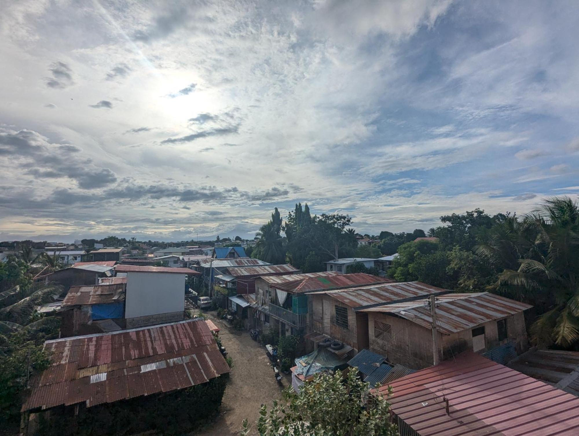 Reicondotel Arezzo Davao City Стая снимка
